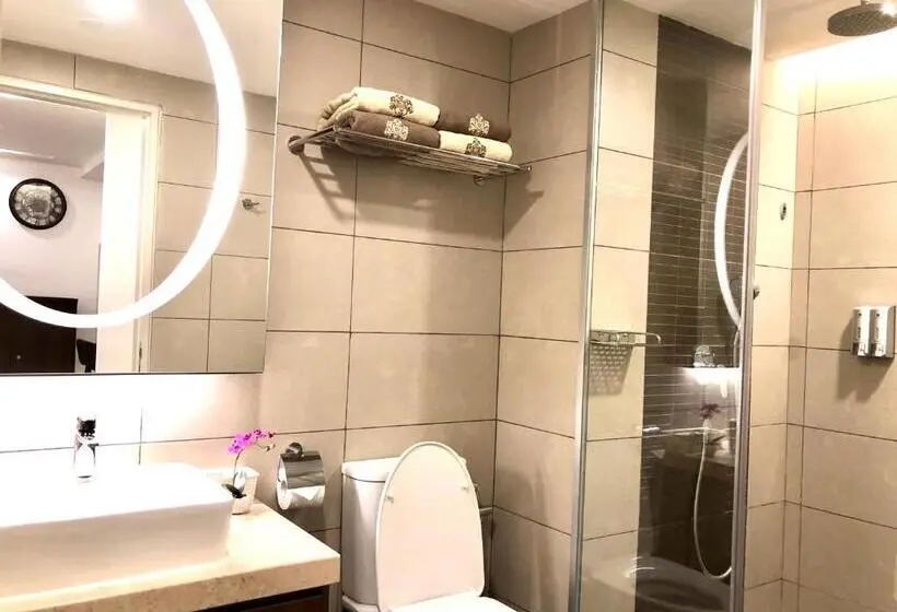 سوییت سوپریور, Sky D Mont Suites