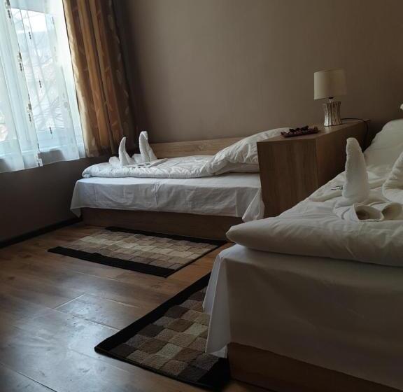 Cameră Standard cu Vedere la Munte, валентино