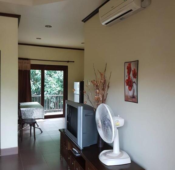 شقة غرفة نوم واحدة مزودة بشُرفة, Niracha Chaweng House