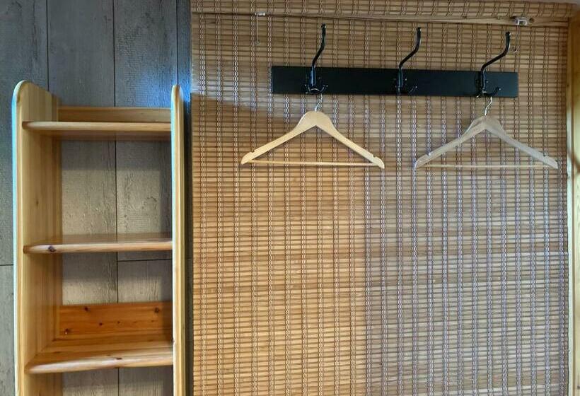 غرفة قياسية, Velemi Vendégház