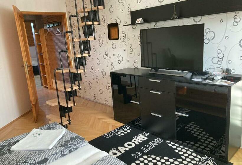Номер Стандарт, Velemi Vendégház