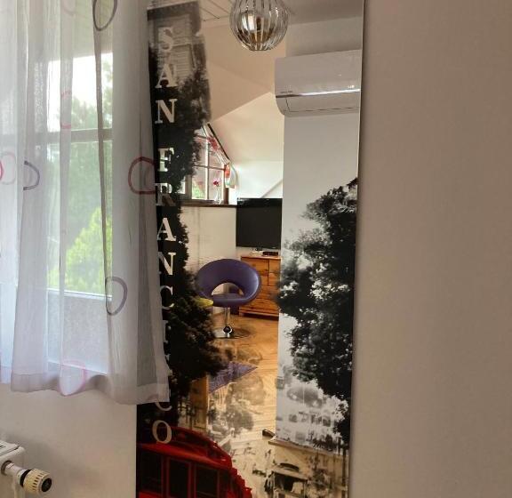 غرفة قياسية, Velemi Vendégház