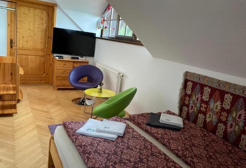 غرفة قياسية, Velemi Vendégház