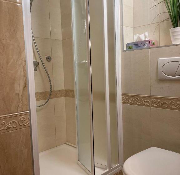 غرفة قياسية مزوَّدة بشُرفة, Velemi Vendégház