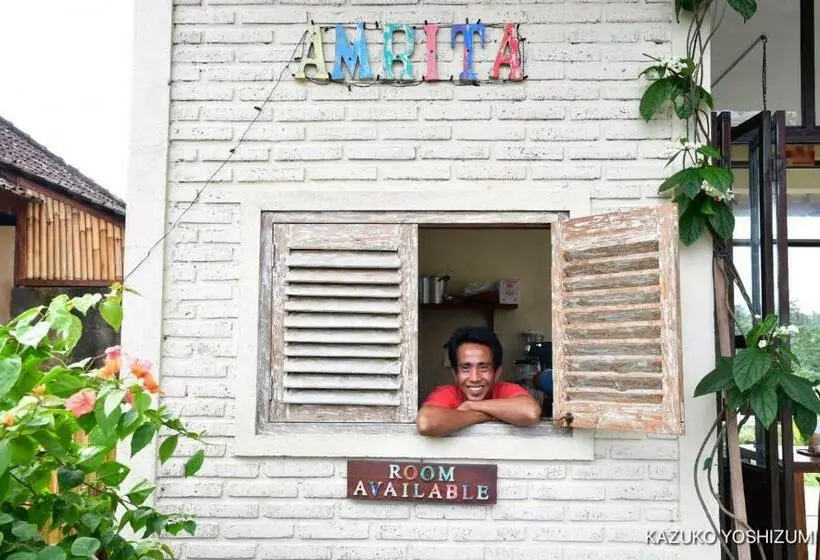 キングサイズベッドのスタンダードルーム, Amrita Villa Sidemen