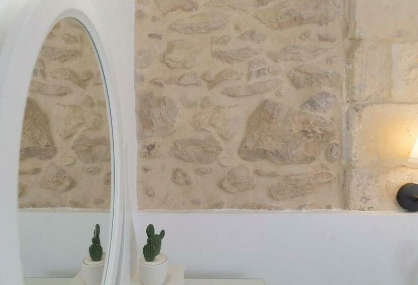 חדר סטנדרט, Evoca