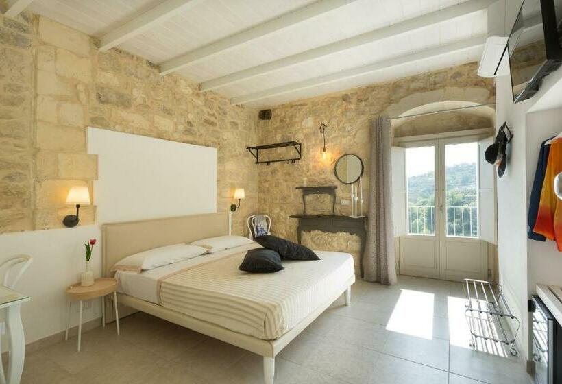 חדר סטנדרט, Evoca