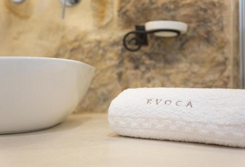 חדר סטנדרט, Evoca