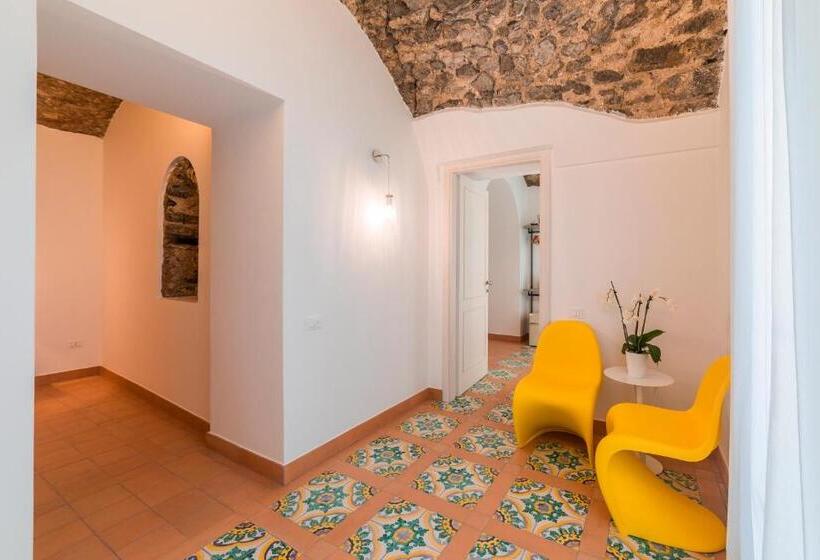 豪华海景房, Villa Amì