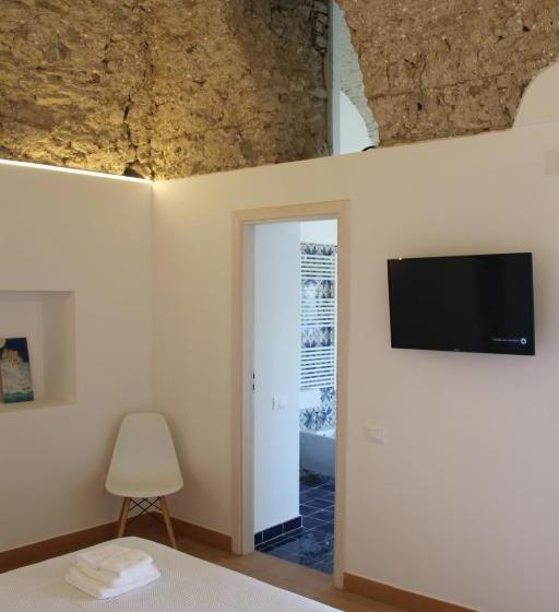 豪华海景房带阳台, Villa Amì