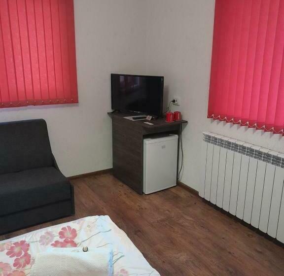 Номер Стандарт с Балконом, къща за гости романс