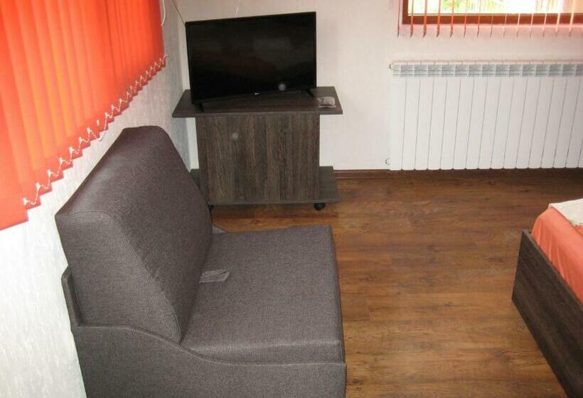 Номер Стандарт с Балконом, къща за гости романс