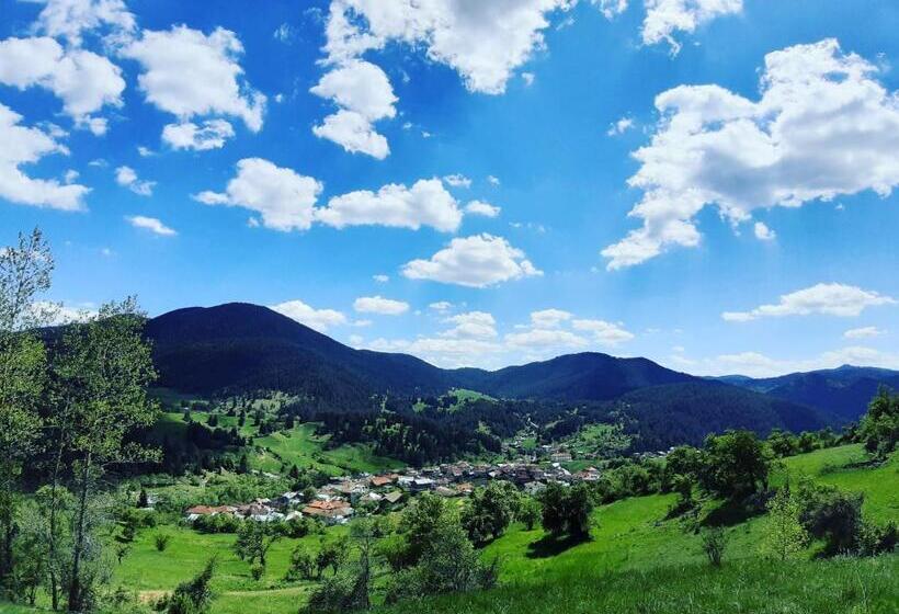 Номер Стандарт с Балконом, къща за гости романс