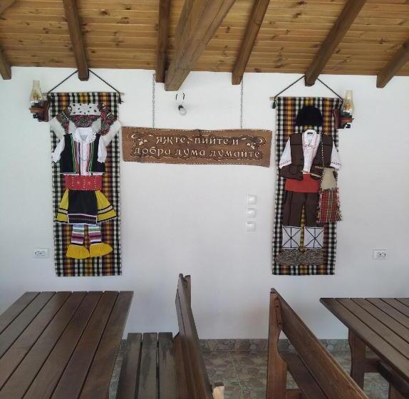 Family Suite, къща за гости романс