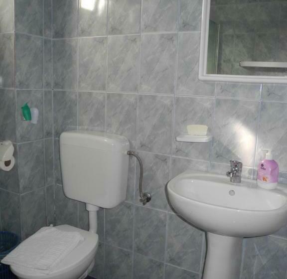 غرفة قياسية, Casa Zura