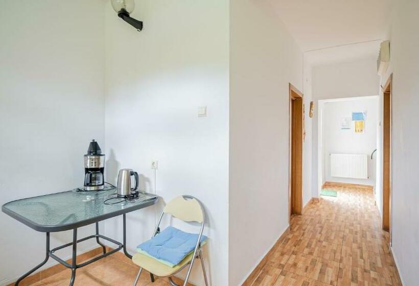 غرفة قياسية, Casa Zura