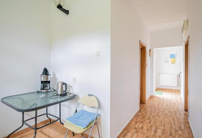 غرفة قياسية ثلاثية مزودة بشرفة, Casa Zura