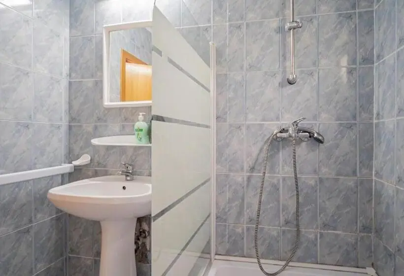اتاق استاندارد سه تخته با بالکن, Casa Zura