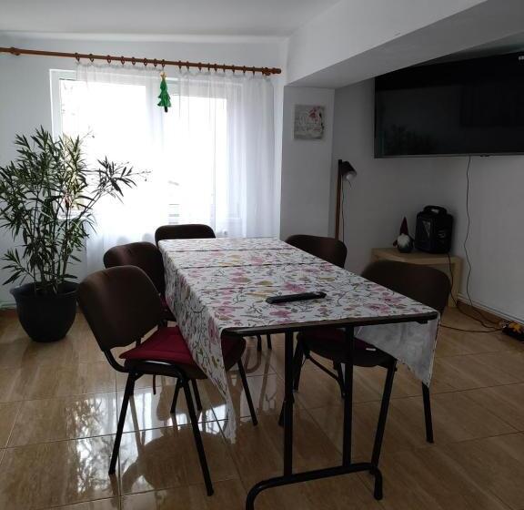 غرفة قياسية, Casa Zura