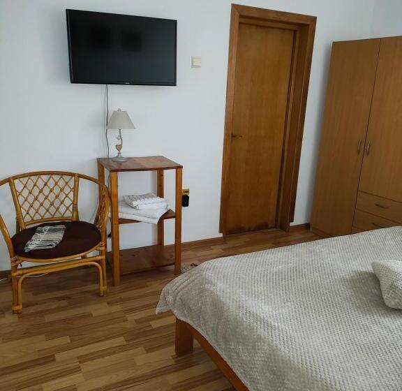 غرفة قياسية, Casa Zura