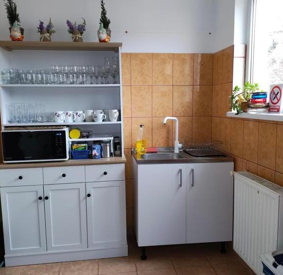 غرفة قياسية, Casa Zura