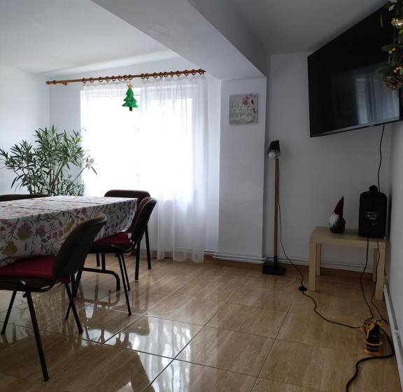 غرفة قياسية, Casa Zura