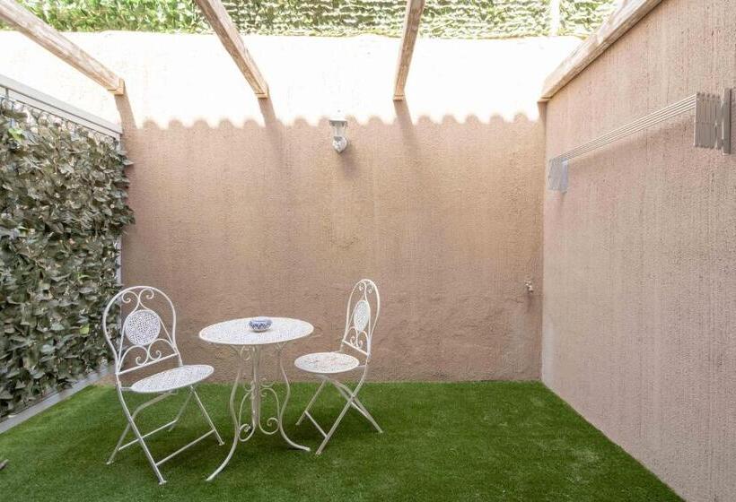 اتاق استاندارد, Domu Ajaju Guest House