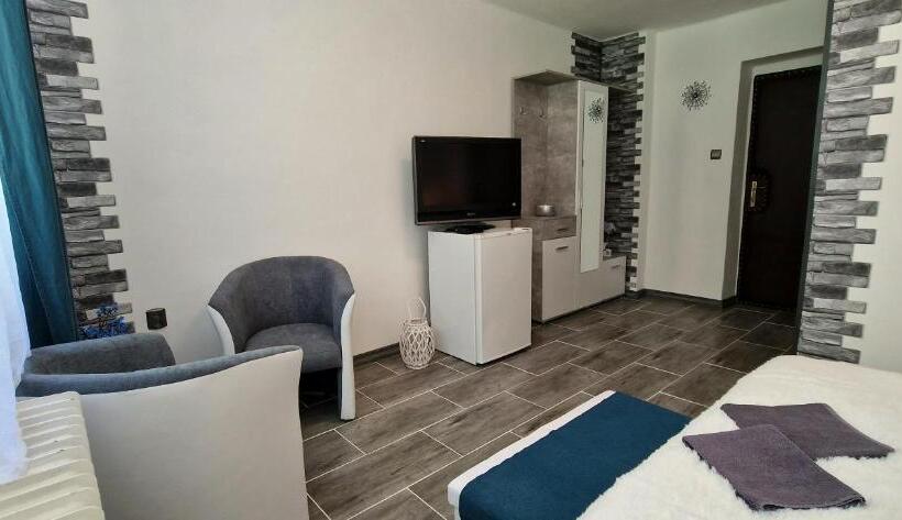 带大床的豪华间, Penzion Stavař