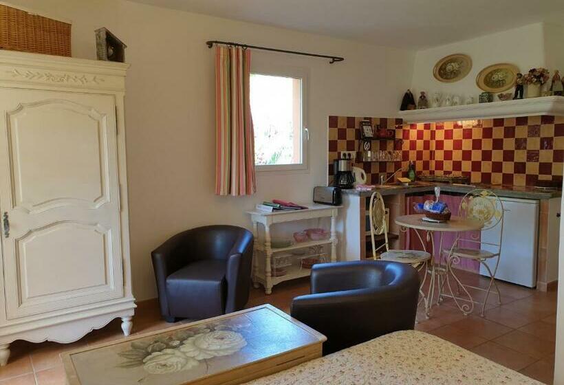 スタンダードスタジオ, Résidence A Merula