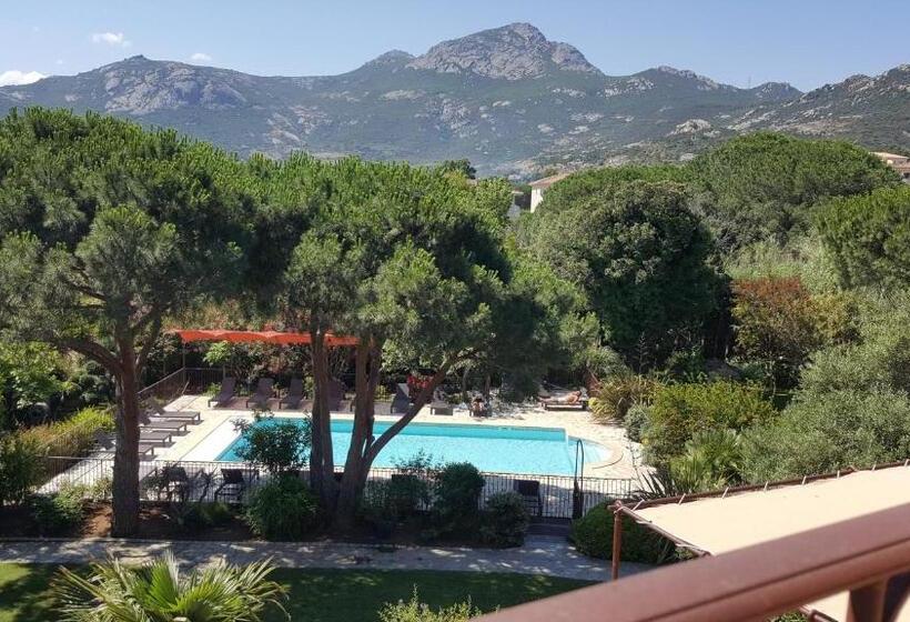 ２ベッドルームアパートメント, Résidence A Merula