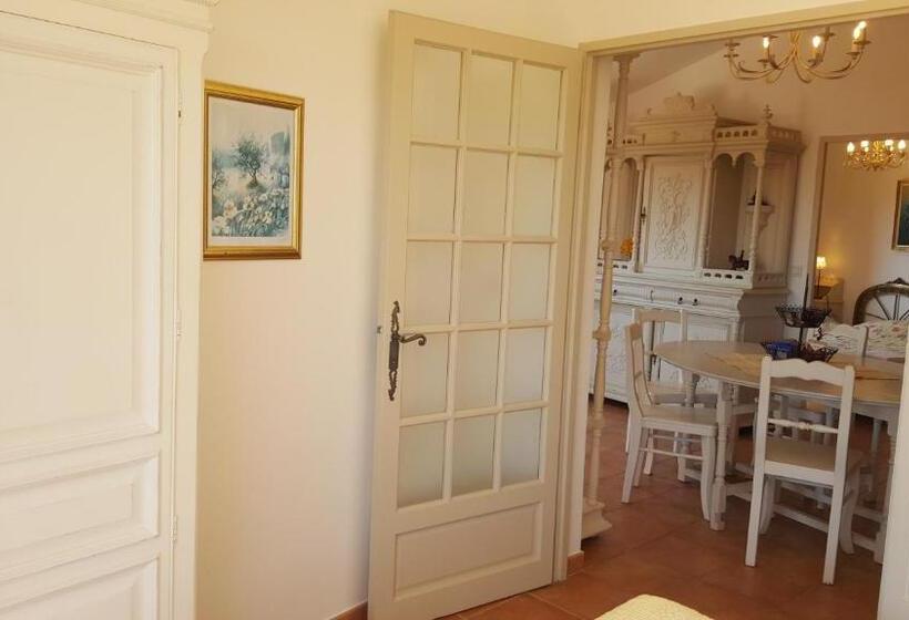 ２ベッドルームアパートメント, Résidence A Merula