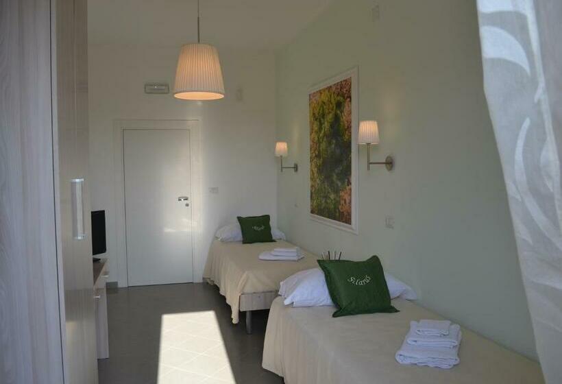 سوییت جونیور با بالکن, Silarus B&b