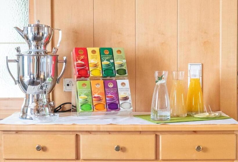 חדר סטנדרט לארבעה, Garni Volgger