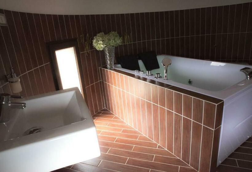 디럭스 스위트, Il Castello