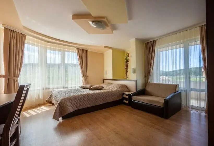 スーペリアールーム, семеен хотел елеганс   борино