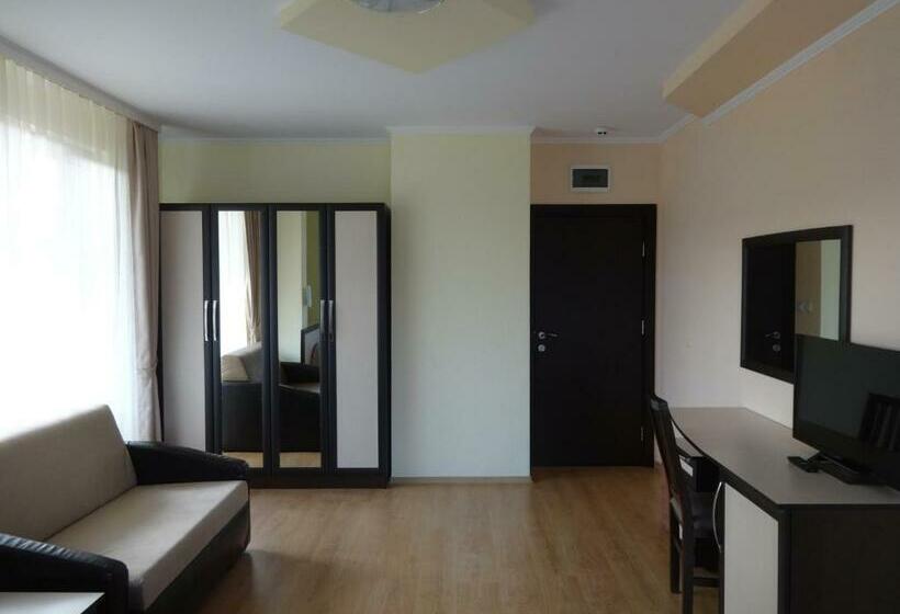 Номер Superior, семеен хотел елеганс   борино