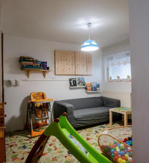 شقة غرفة واحدة, Pension Styl