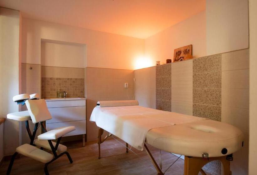 غرفة قياسية ثلاثية, Pension Styl