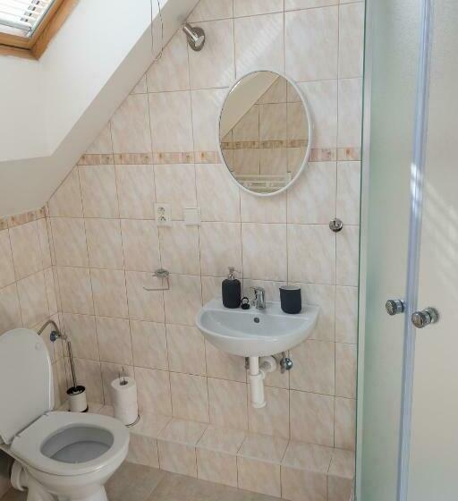 اتاق لوکس, Penzion Harvart