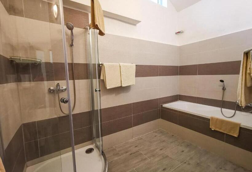 سوییت, Penzion Harvart