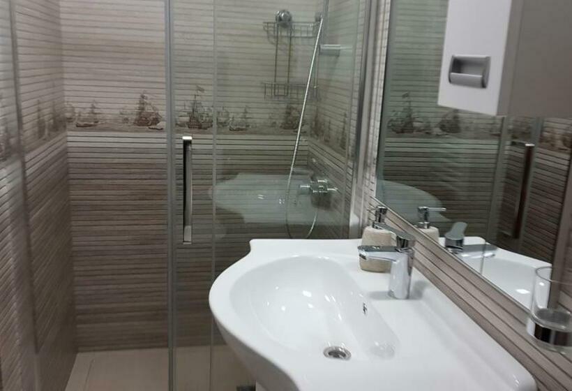 标准间, Vila șaguna