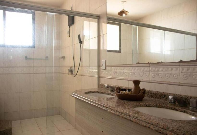 スーペリアの４人部屋, Milos Beach