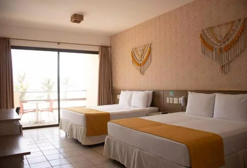 スーペリアの4人部屋, Milos Beach