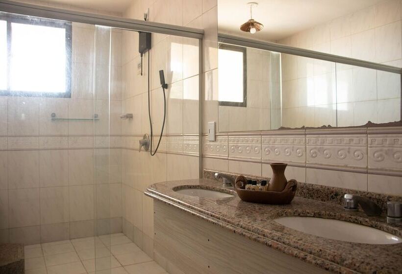 スーペリアの４人部屋, Milos Beach