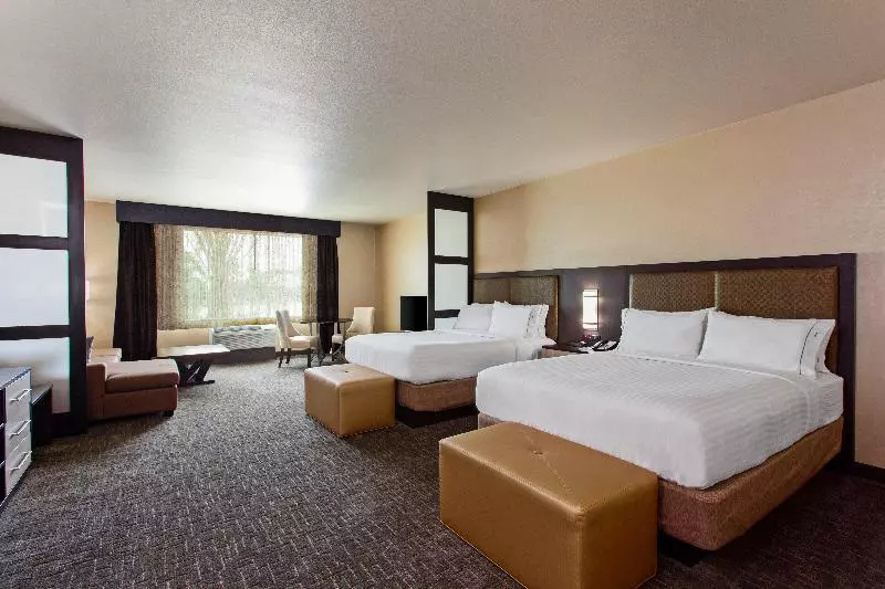 استودیو اجرایی, Ramada Suites By Wyndham Kuala Lumpur City Centre