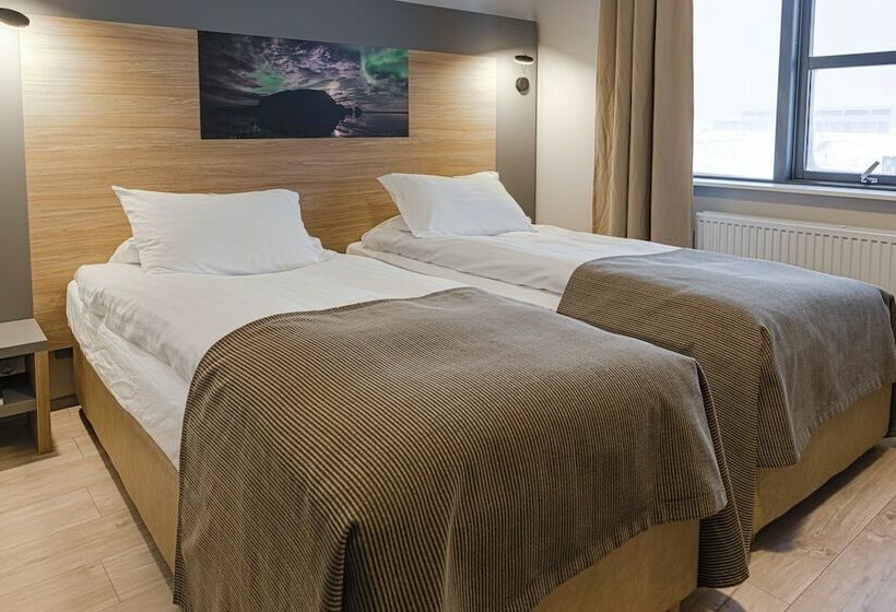 Cameră Standard, Vík í Mýrdal