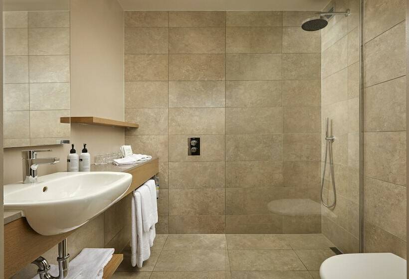 Cameră Familiară, Vík í Mýrdal