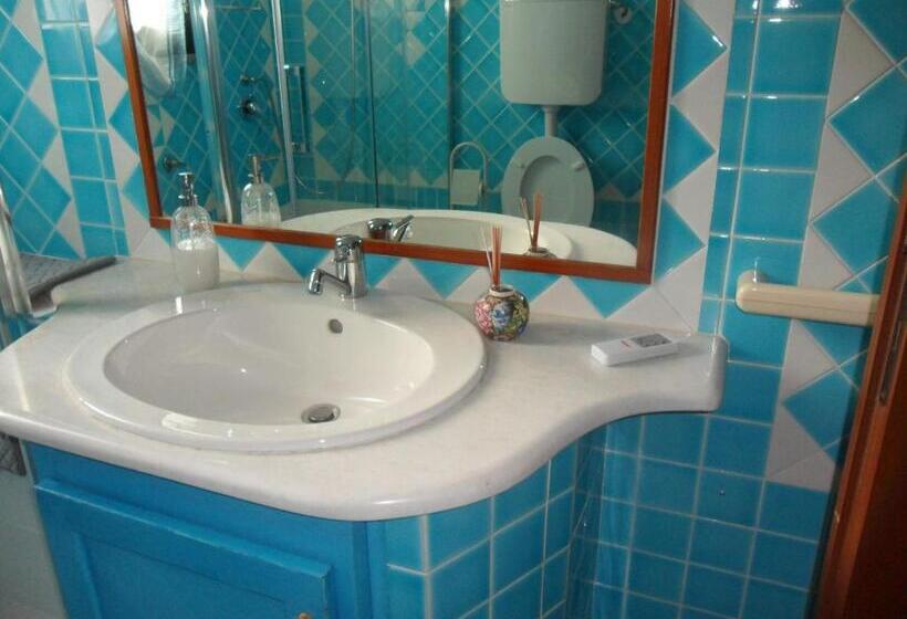 Четырехместный Номер Стандарт, B&b A Casa Di Monica