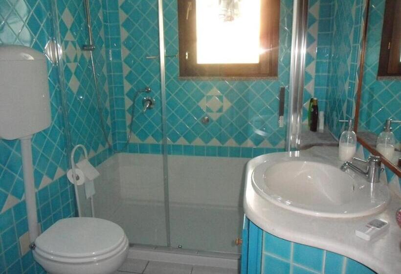 Четырехместный Номер Стандарт, B&b A Casa Di Monica