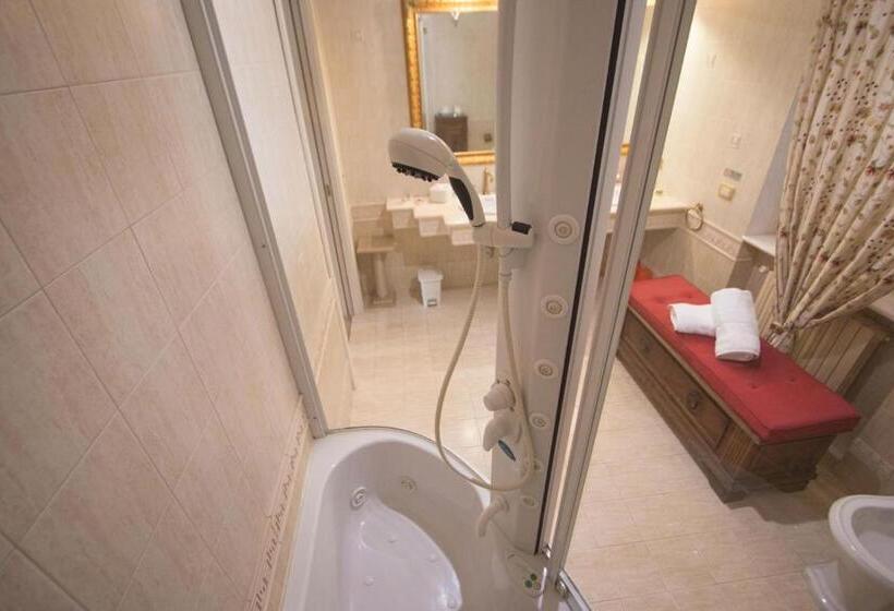 סוויטת ג'וניור עם מרפסת, B&b Imperiale